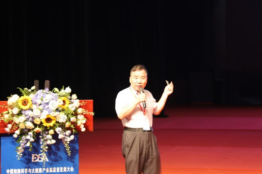 与文强.jpg