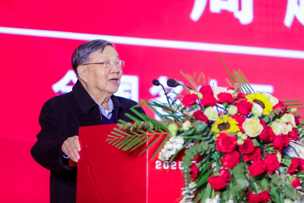 1743588002963210.jpg 超凡.JPG