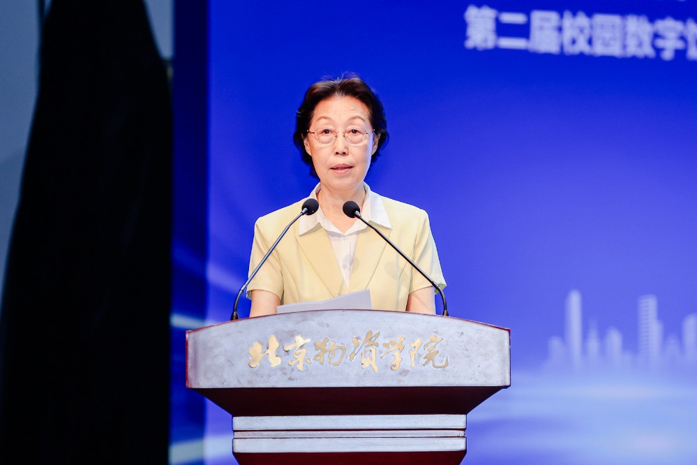 1751274810503954.jpg 何继红.jpg